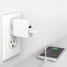 Anker 20W双口USB充电器 高效充电，便携多设备体验